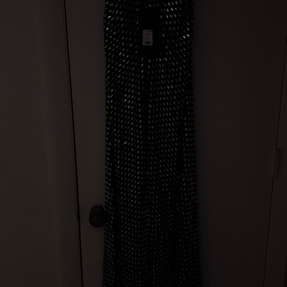Embellished black evening gown - Picture 8 of 8